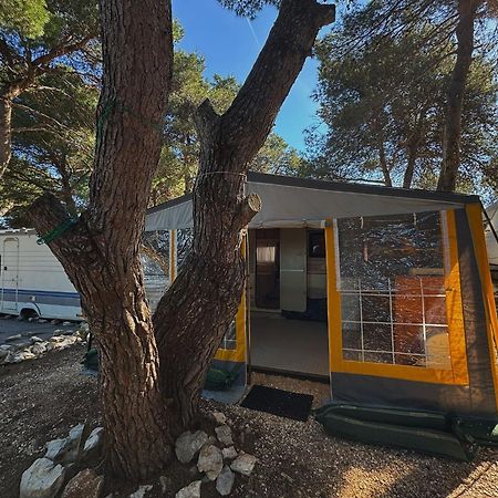 Caravan Near The Sea 2 Ugljan Exterior photo