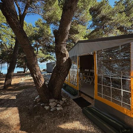 Caravan Near The Sea 2 Ugljan Exterior photo