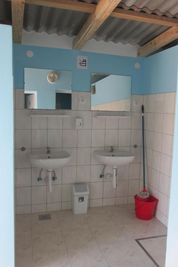 Caravan Near The Sea 2 Ugljan Exterior photo